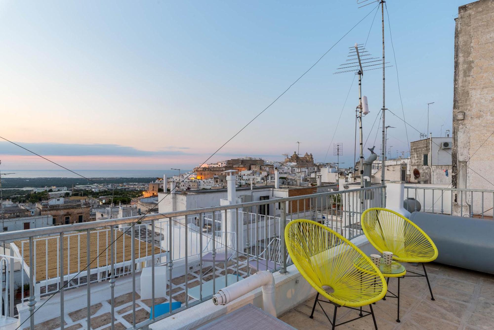 Bianco Sale Holiday Home - Seaview Terraces ออสตูนี ภายนอก รูปภาพ